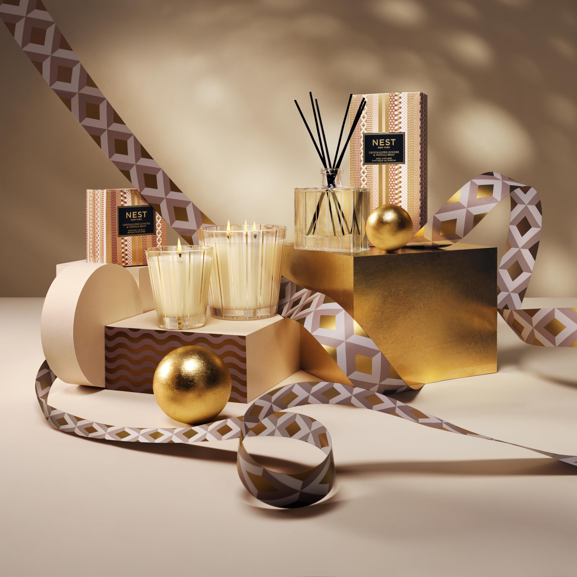 Amazon.com: NEST New York Scented Classic Candle